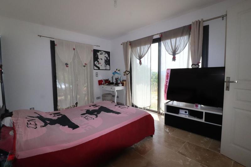 Villa - 160 m² - 5 pièces