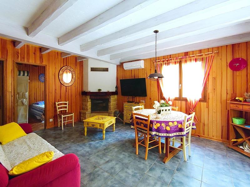 Maison - 456 m² - 26 pièces