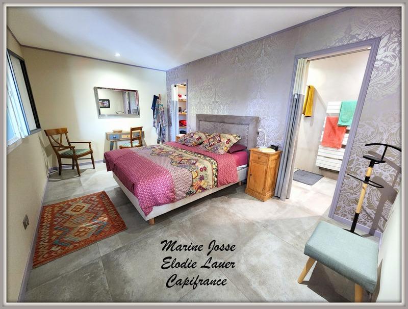 Maison - 230 m² - 7 pièces