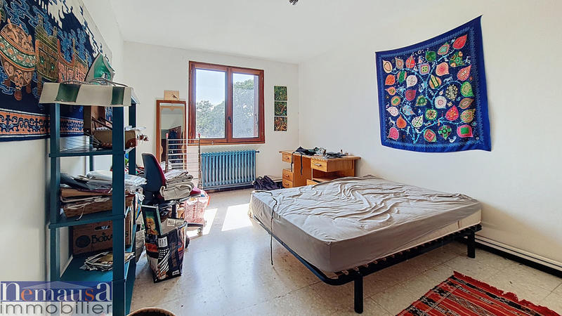 Villa - 239 m² - 9 pièces