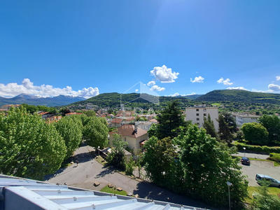 Appartement - 114 m² - 5 pièces