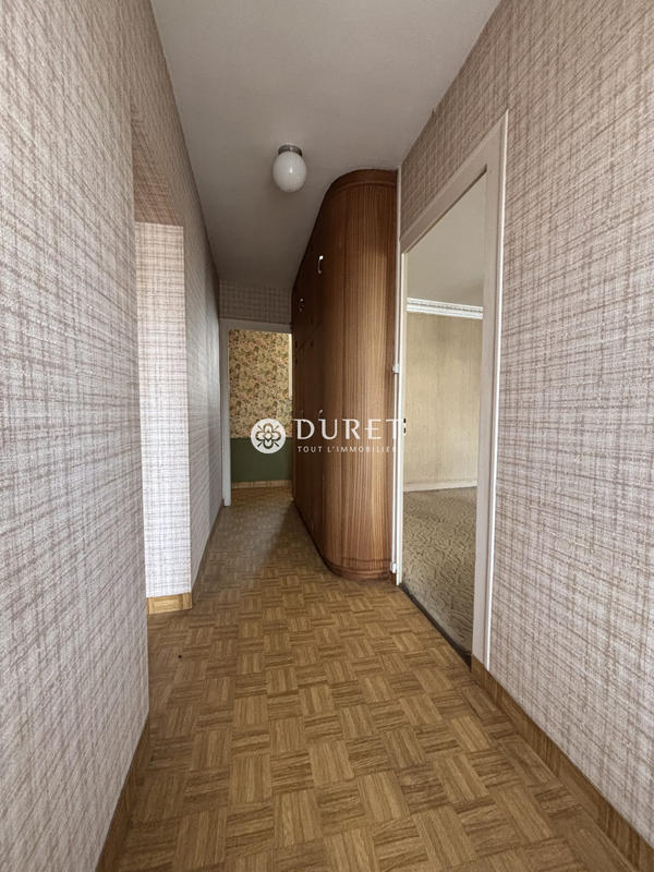 Maison - 199 m² - 7 pièces