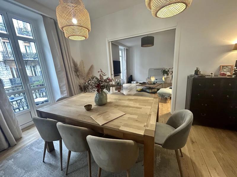 Appartement - 123 m² - 4 pièces