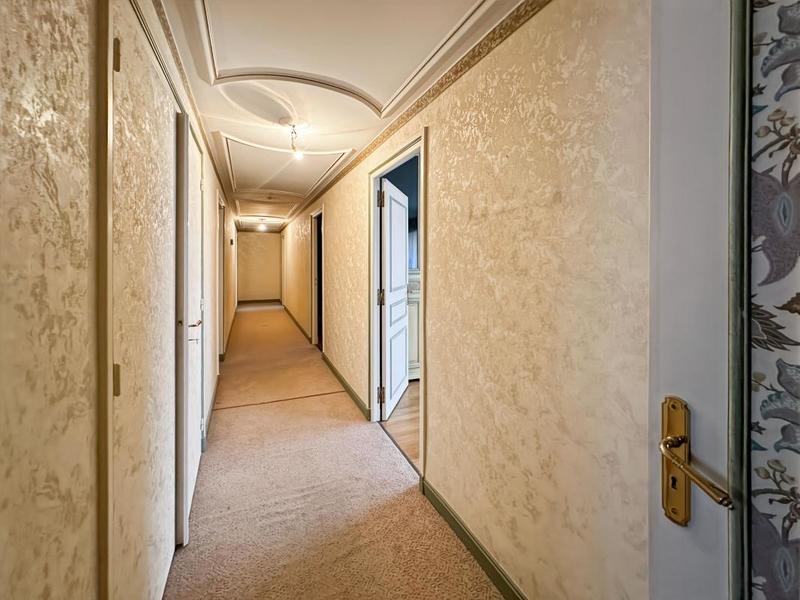 Appartement - 161 m² - 5 pièces