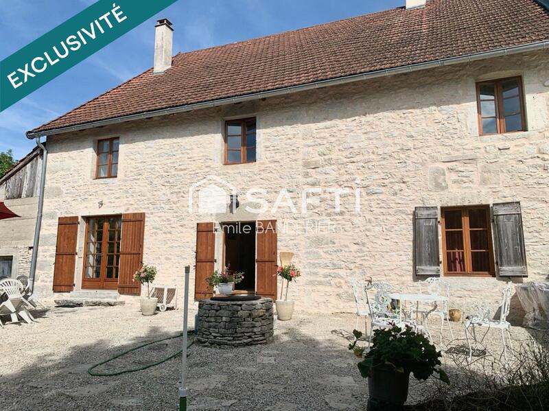 Maison - 234 m² - 6 pièces