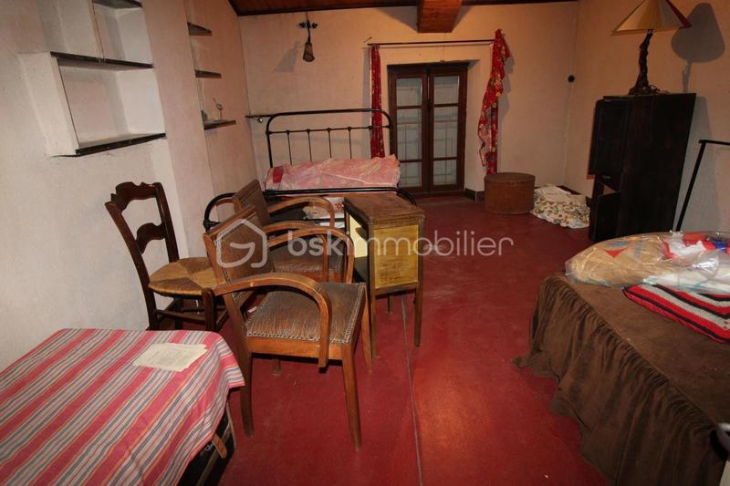 Maison en pierre - 100 m² - 9 pièces