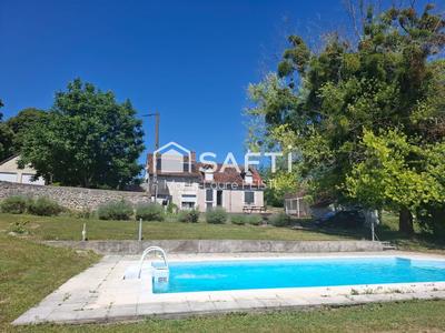 Maison - 122 m² - 7 pièces