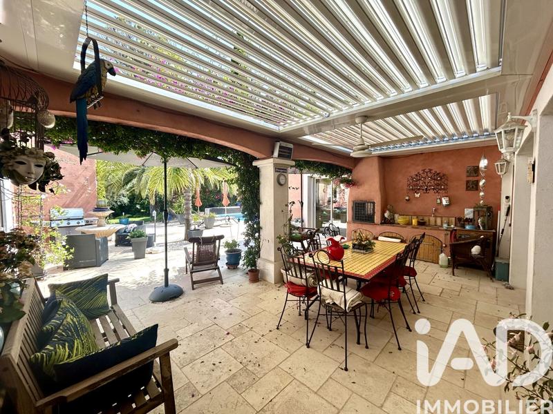 Appartement - 260 m² - 8 pièces