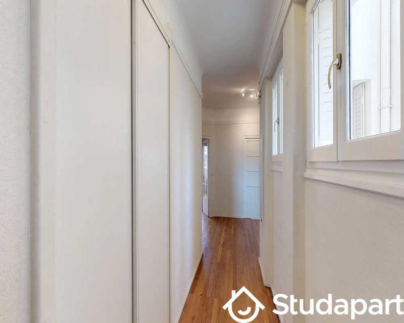 Chambre - 110 m² - 1 pièce