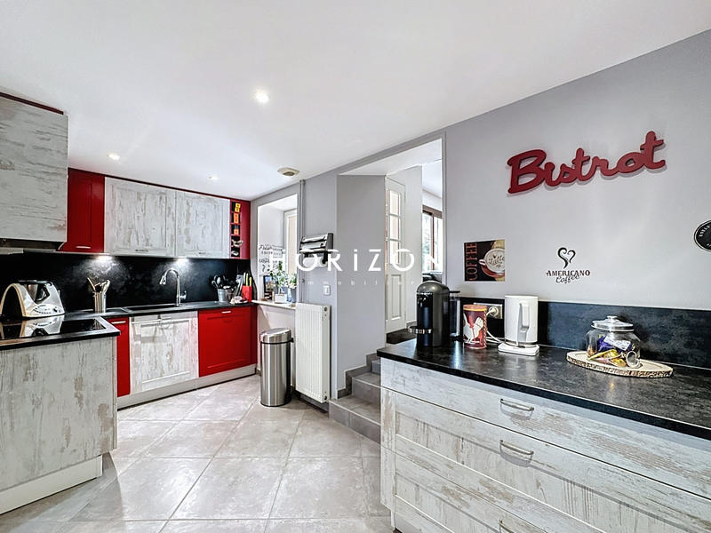 Maison - 122 m² - 5 pièces