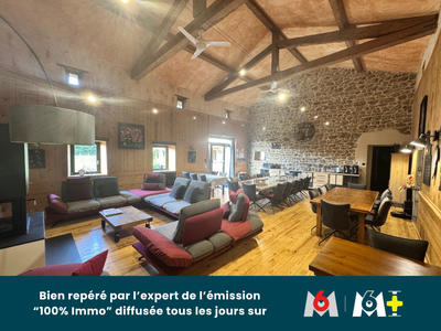 Maison - 535 m² - 16 pièces