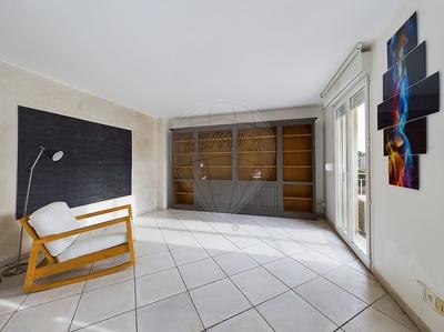 Appartement - 142 m² - 6 pièces