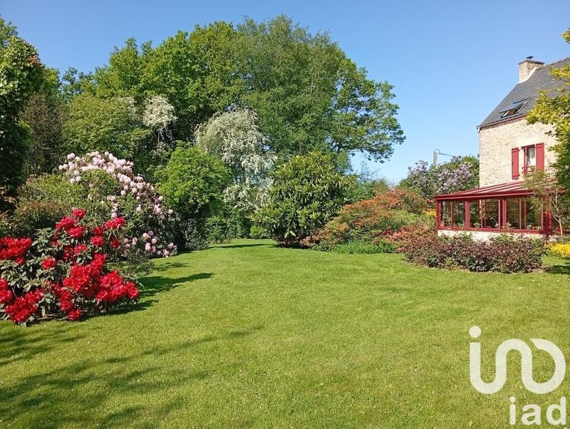 Maison - 228 m² - 10 pièces