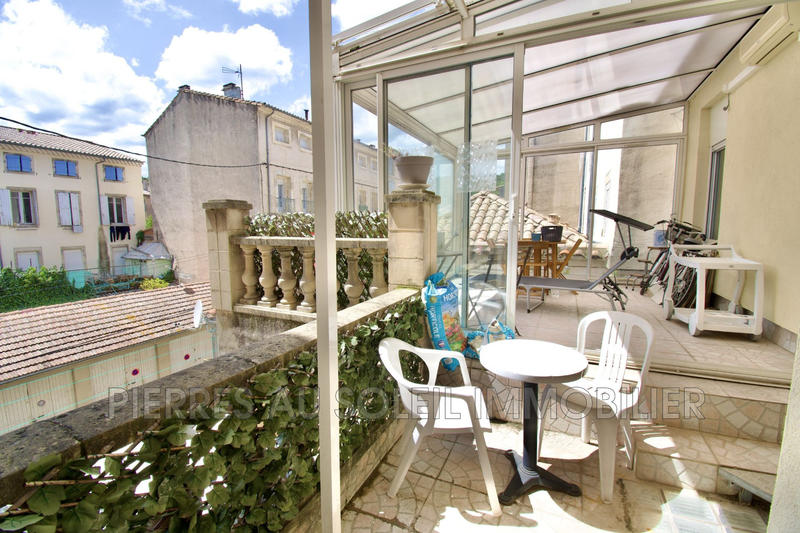 Appartement - 96 m² - 3 pièces