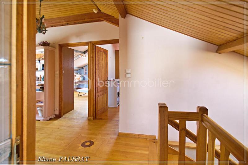 Maison - 170 m² - 8 pièces