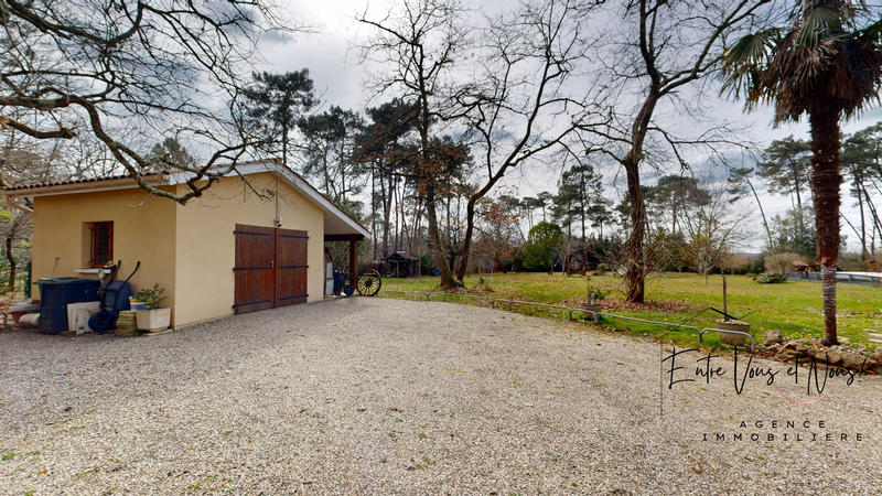 Maison - 206 m² - 8 pièces