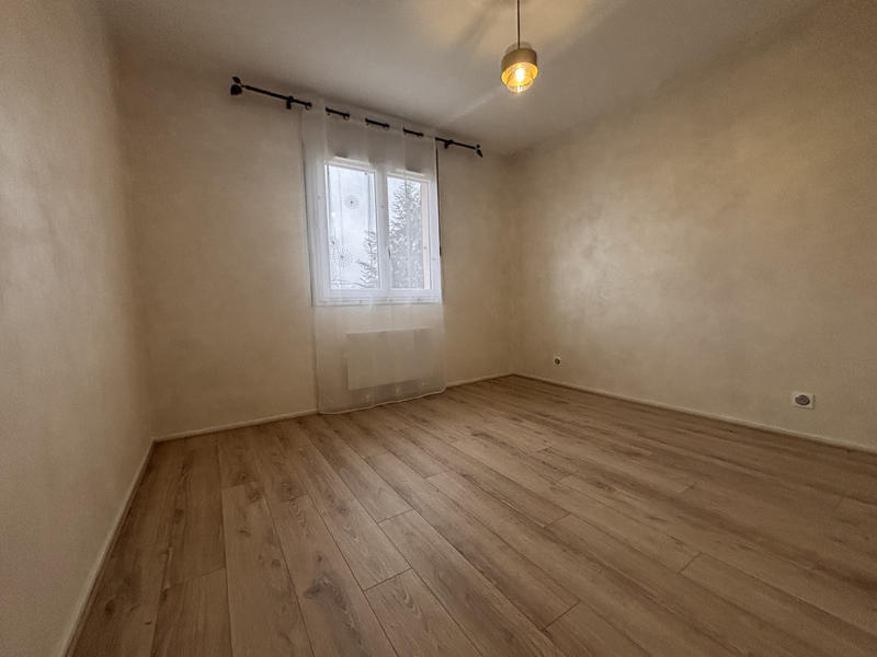 Maison - 87 m² - 5 pièces