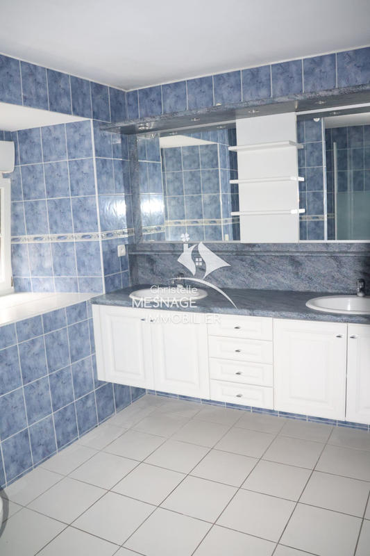 Maison - 93 m² - 4 pièces