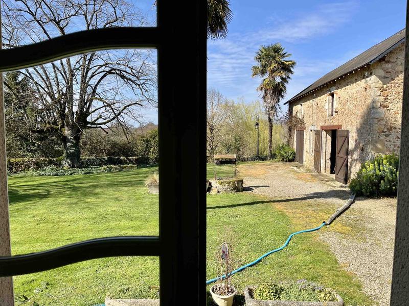 Maison - 188 m² - 9 pièces