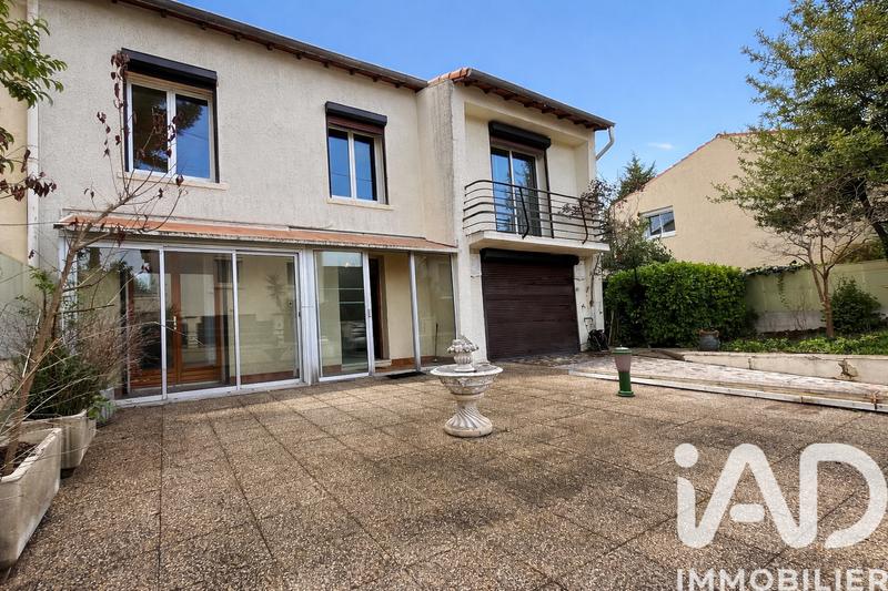Maison - 104 m² - 6 pièces