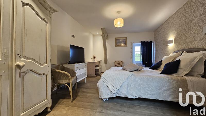 Maison de village - 385 m² - 14 pièces