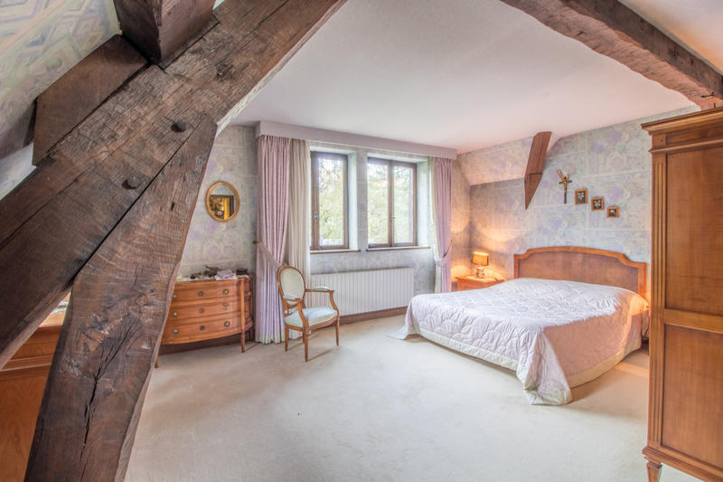 Propriété - 293 m² - 5 pièces