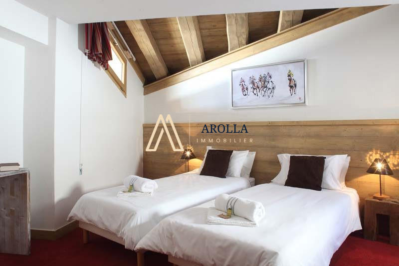 Immeuble - 1 070 m²