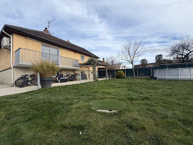 Maison - 143 m² - 6 pièces