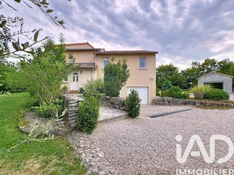 Maison - 165 m² - 8 pièces