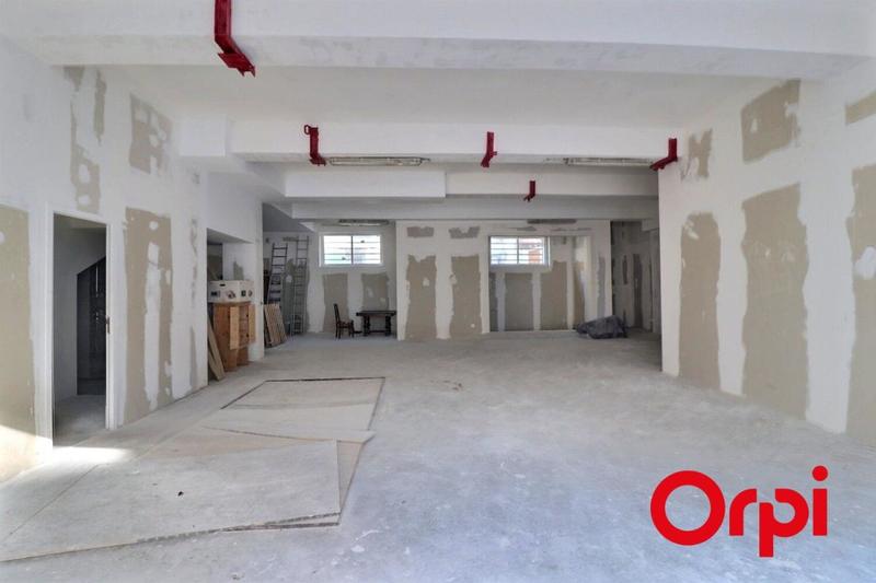 Loft - 128 m² - 4 pièces