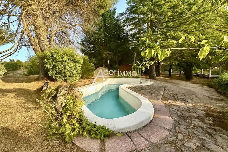 Maison - 192 m² - 7 pièces