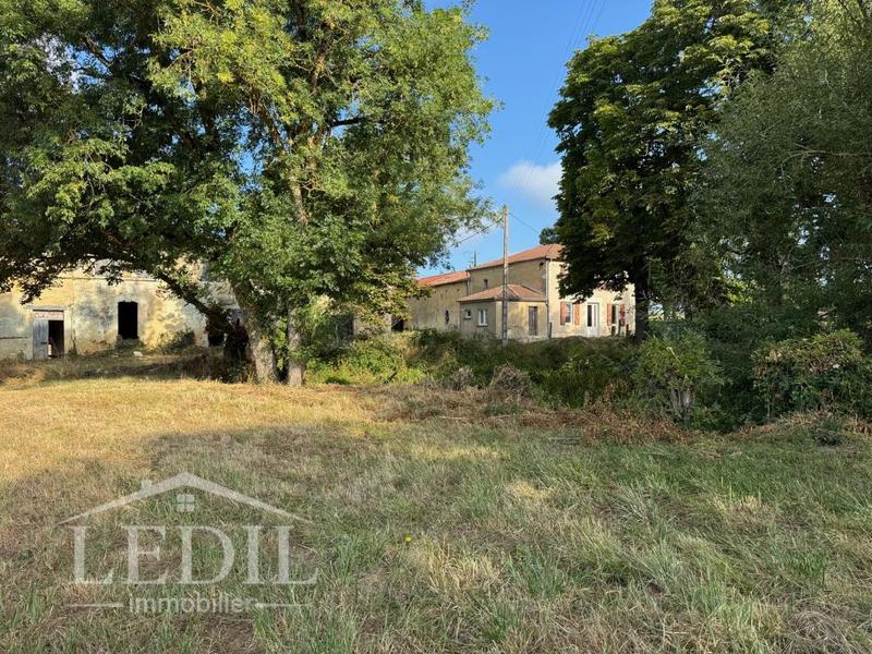 Propriété - 215 m² - 7 pièces