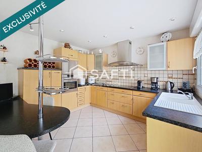 Maison - 176 m² - 7 pièces