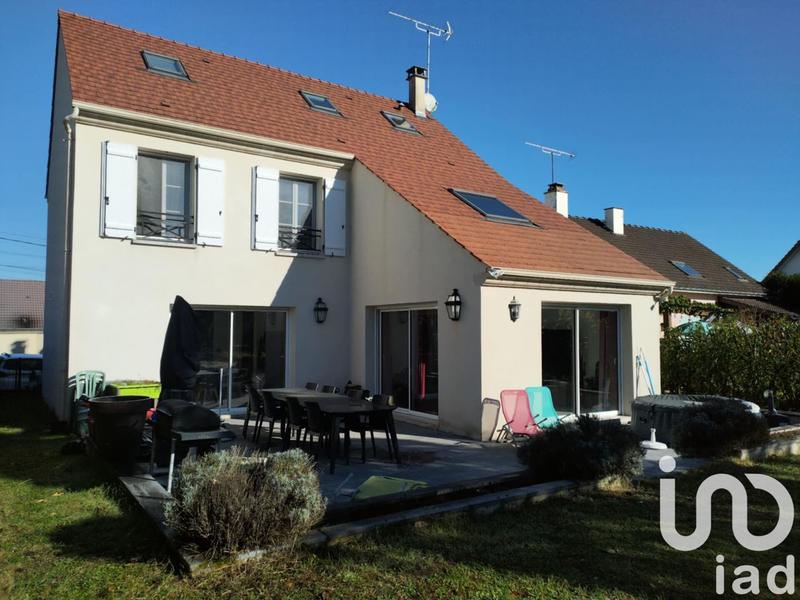 Maison - 180 m² - 6 pièces