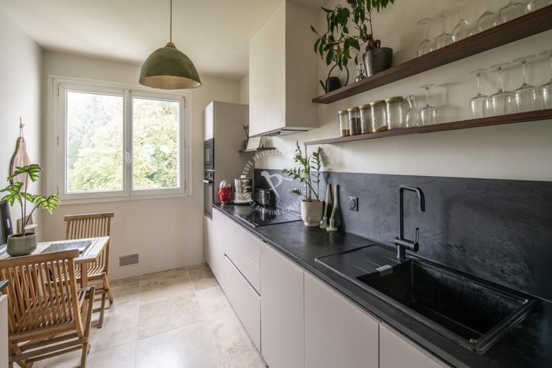 Appartement - 82 m² - 3 pièces