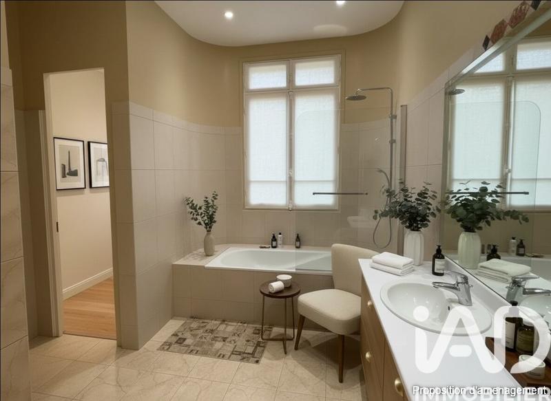 Appartement - 294 m² - 7 pièces