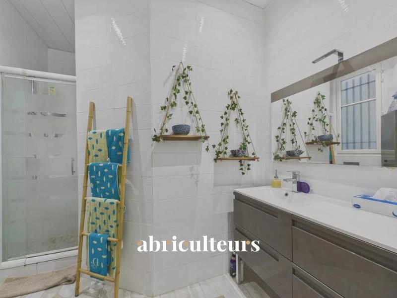 Appartement ancien - 105 m² - 5 pièces