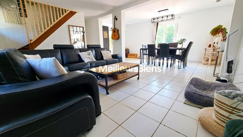 Maison - 107 m² - 6 pièces