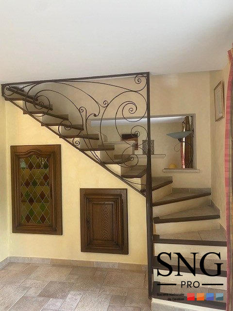 Maison - 293 m² - 5 pièces