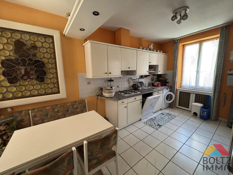 Immeuble - 191 m² - 8 pièces