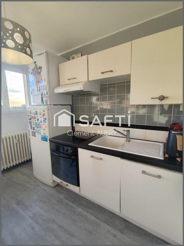 Appartement - 85 m² - 5 pièces