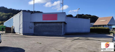 Local commercial - 1 100 m²