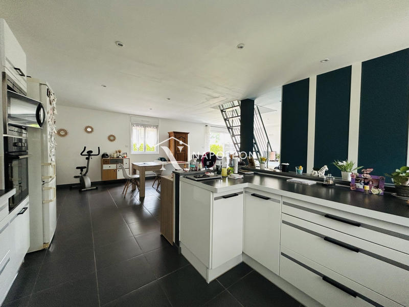 Maison - 110 m² - 6 pièces