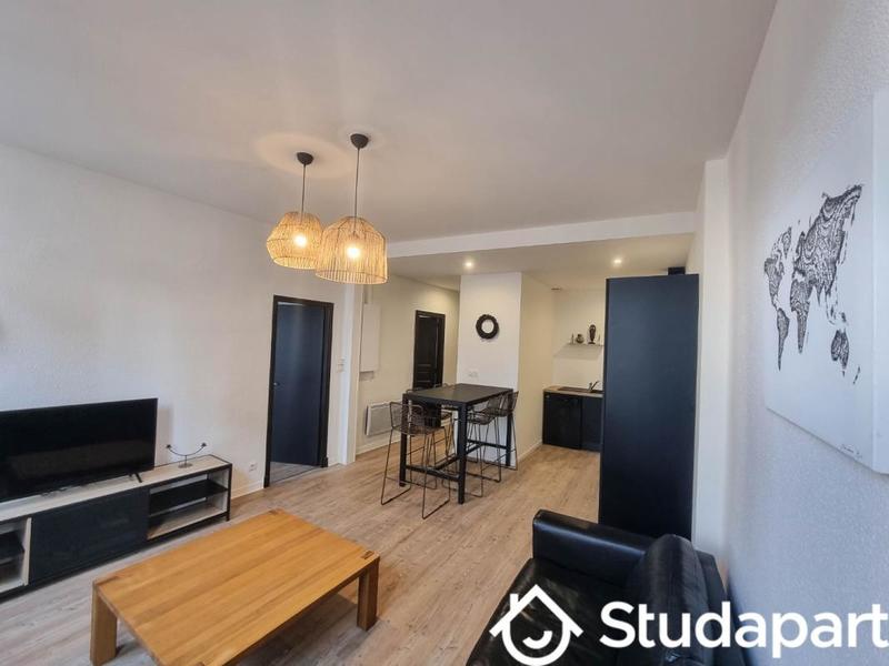 Chambre - 14 m² - 1 pièce