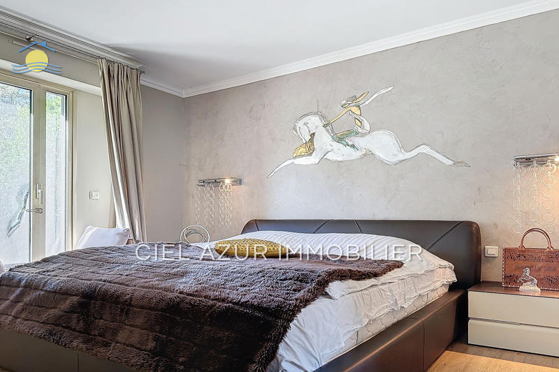 Appartement - 150 m² - 5 pièces