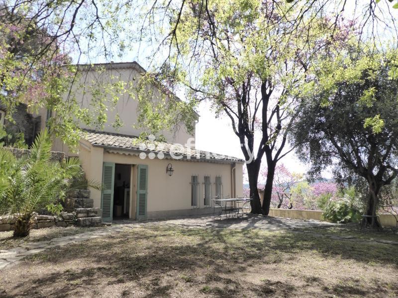 Maison - 180 m² - 6 pièces