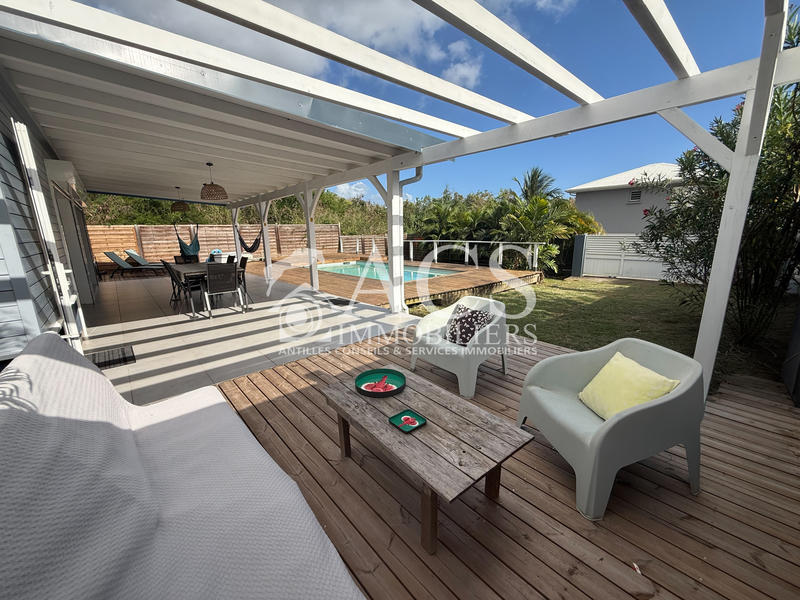 Maison - 102 m² - 4 pièces