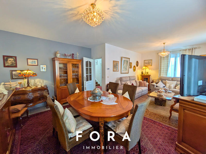 Maison - 147 m² - 6 pièces