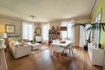 Appartement - 128 m² - 4 pièces