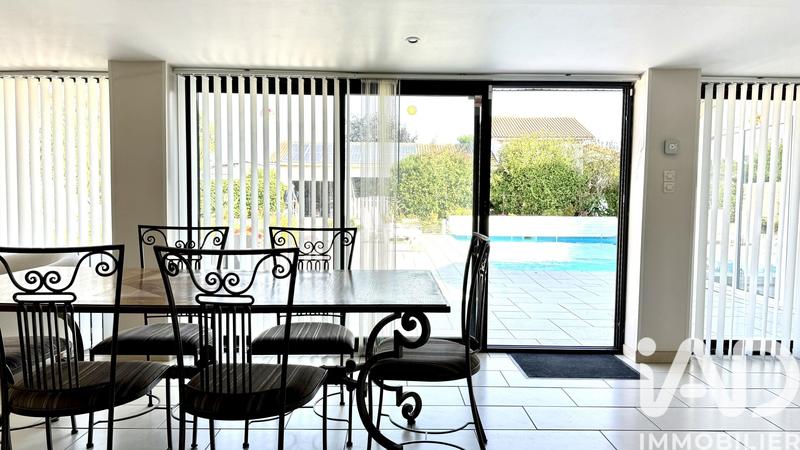 Maison - 184 m² - 6 pièces